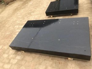 大理石工作臺工作面怎么修平同檢測時候橋板的使用方法